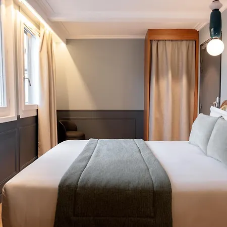 Hotel Grand Saint Michel Parigi
